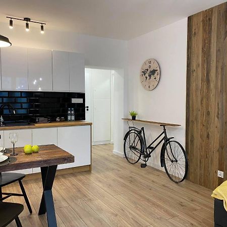 Niron Apartamenty Plac Konstytucji Pila Bagian luar foto