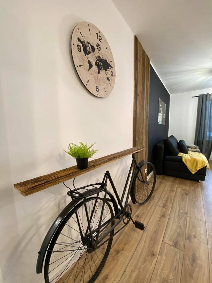 Niron Apartamenty Plac Konstytucji Pila Bagian luar foto